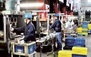 Đơn hàng tuyển 40 nam sản xuất linh kiện ô tô lương lên tới 36 triệu/tháng tại Nhật Bản