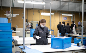 Đơn Hàng Tuyển 06 Nữ Kiểm Tra Sản Phẩm Nhựa, Thu Nhập Đều Đặn 25 Triệu/Tháng Tại Aichi Nhật Bản